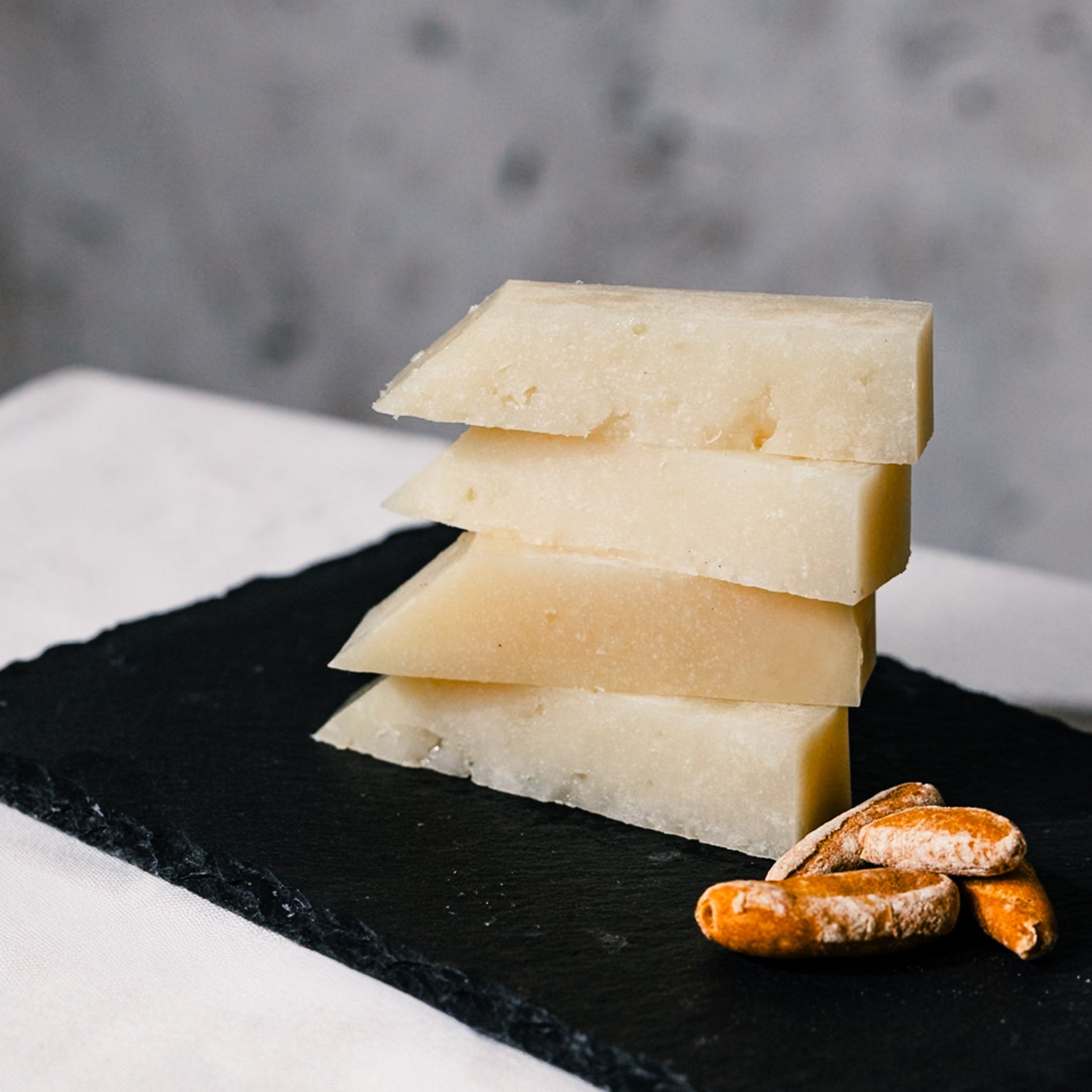 Queso Curado de Leche Cruda de Oveja - Cuña 300gr